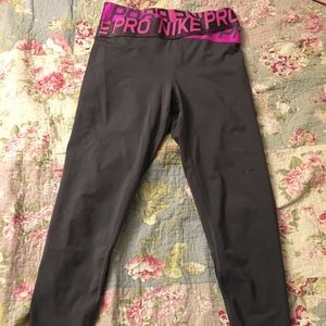 Nike pro gray leggings